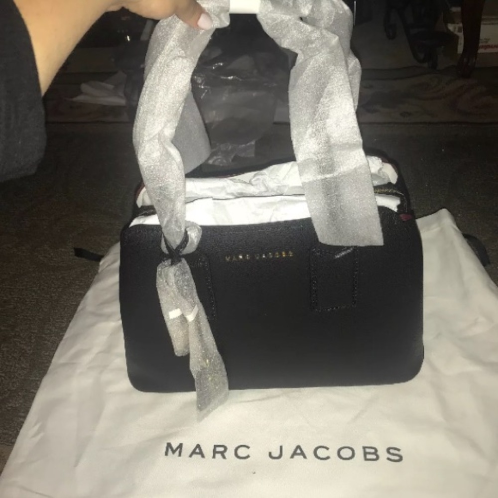 SOLD Marc jacobs the editor’s tote black